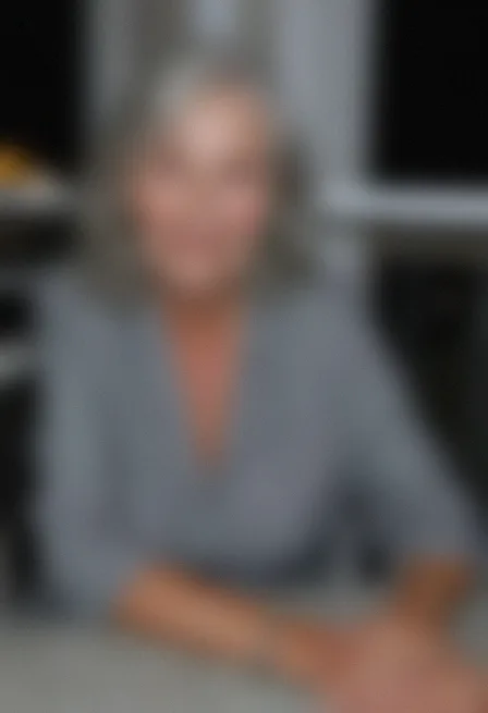 Linda, 65